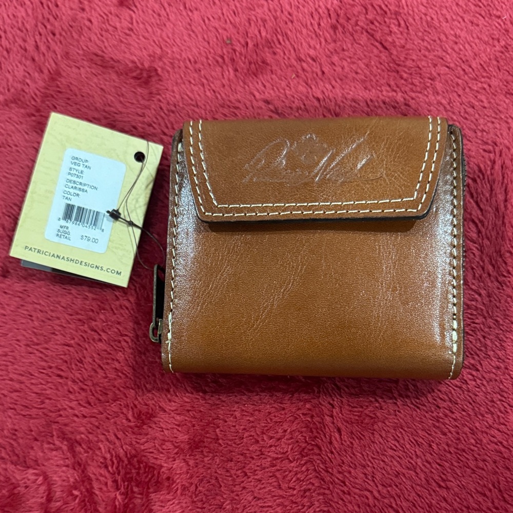 Patricia Nash Clarissa Leather Wallet Color: Tan